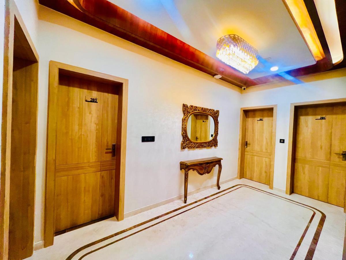 Royal Residency Udaipur Hotell Exteriör bild